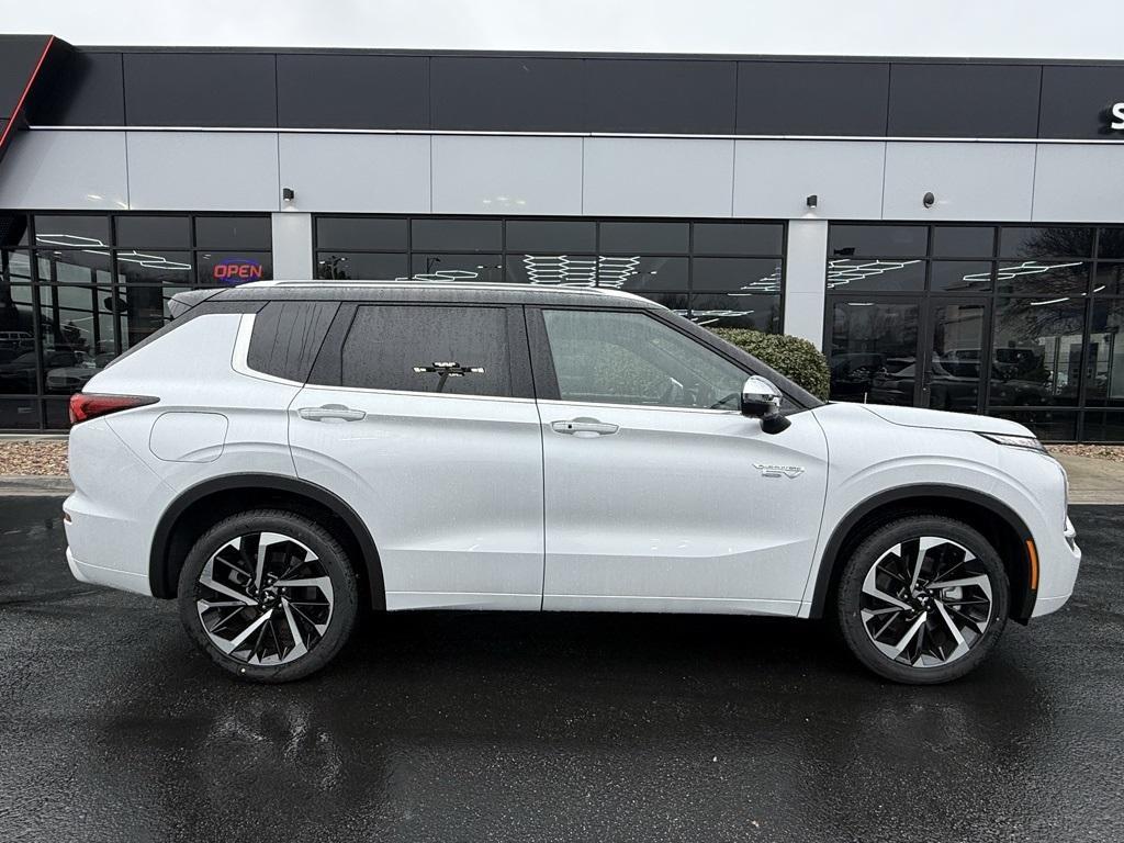 used 2025 Mitsubishi Outlander PHEV car, priced at $39,550