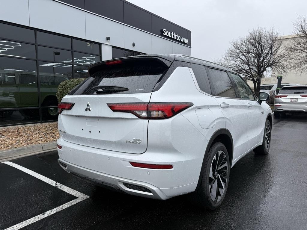 used 2025 Mitsubishi Outlander PHEV car, priced at $39,550