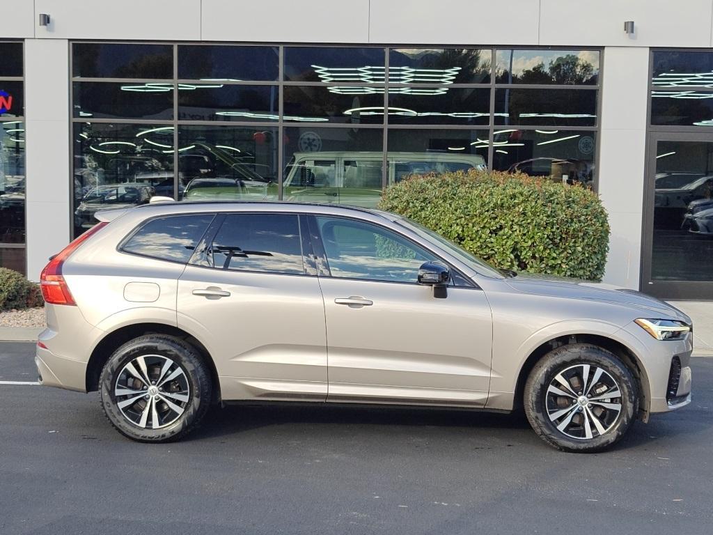 used 2025 Volvo XC60 car, priced at $33,622
