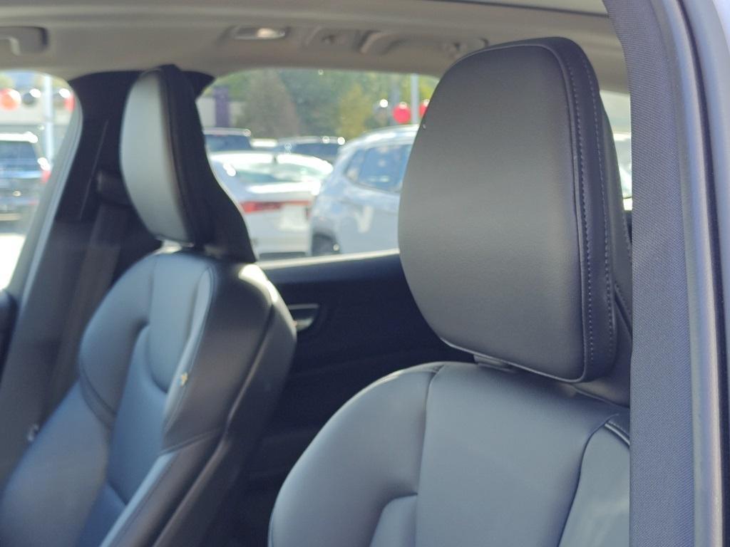 used 2025 Volvo XC60 car, priced at $33,622