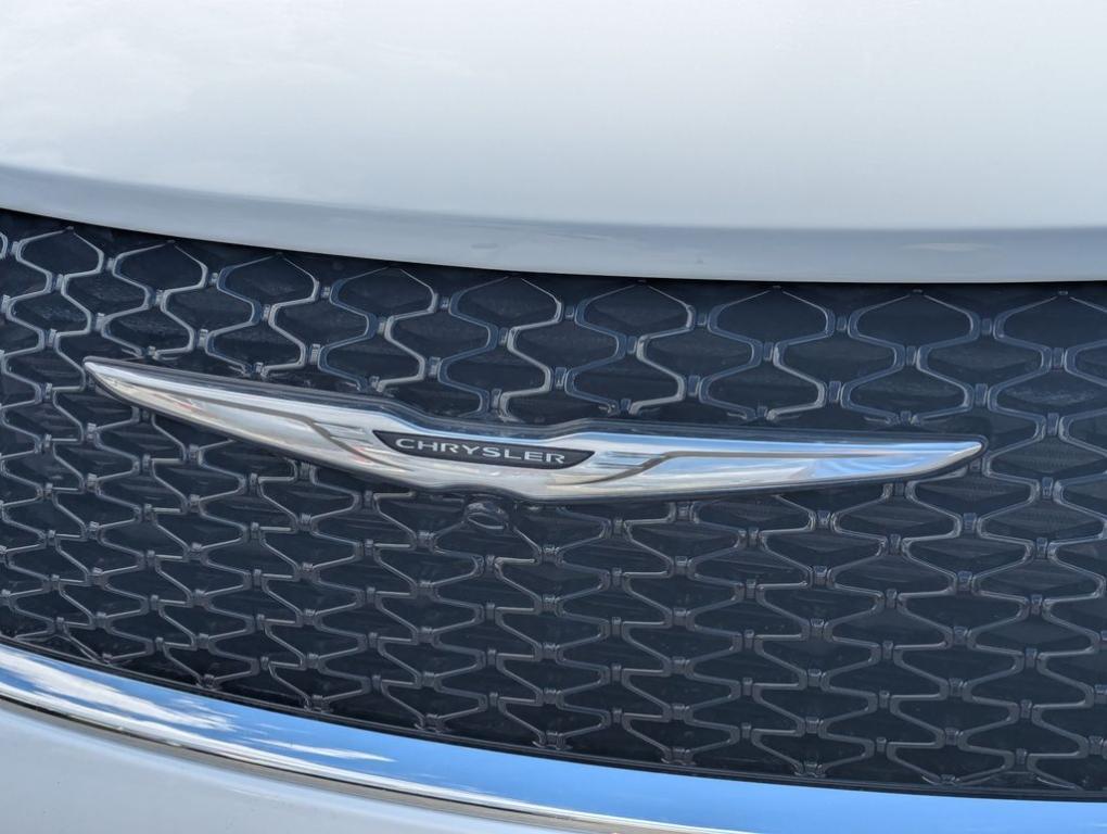 used 2024 Chrysler Pacifica car, priced at $25,866