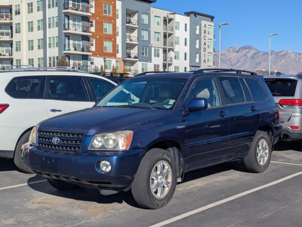 used 2001 Toyota Highlander car, priced at $3,988