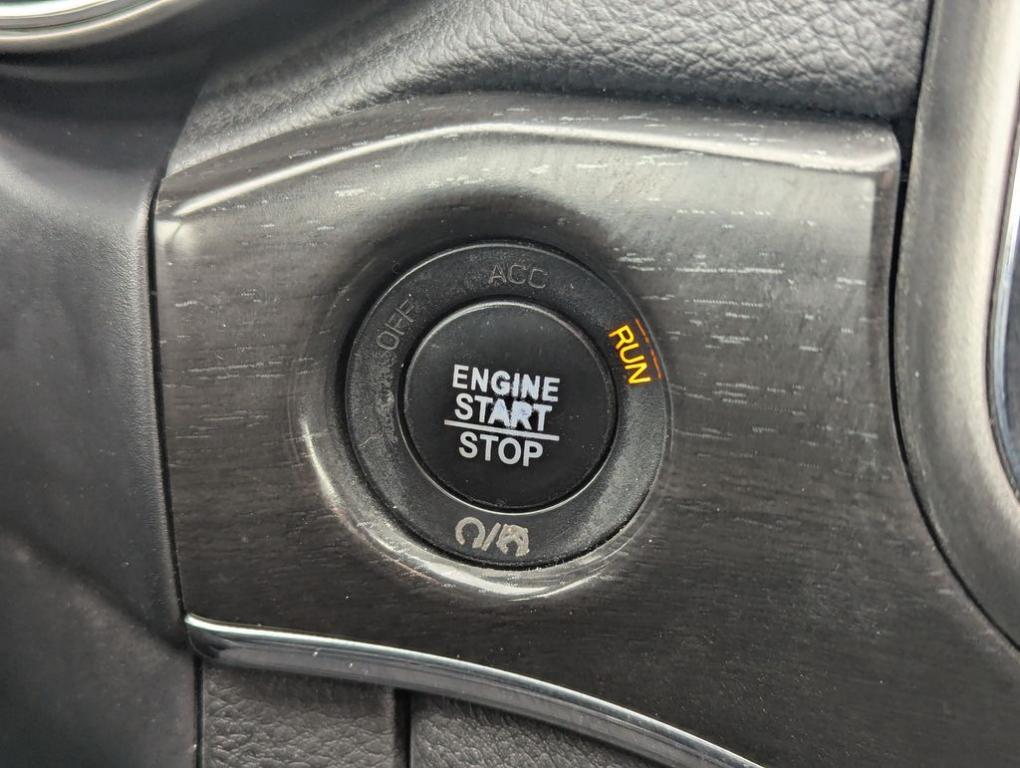 used 2018 Jeep Grand Cherokee car, priced at $13,327