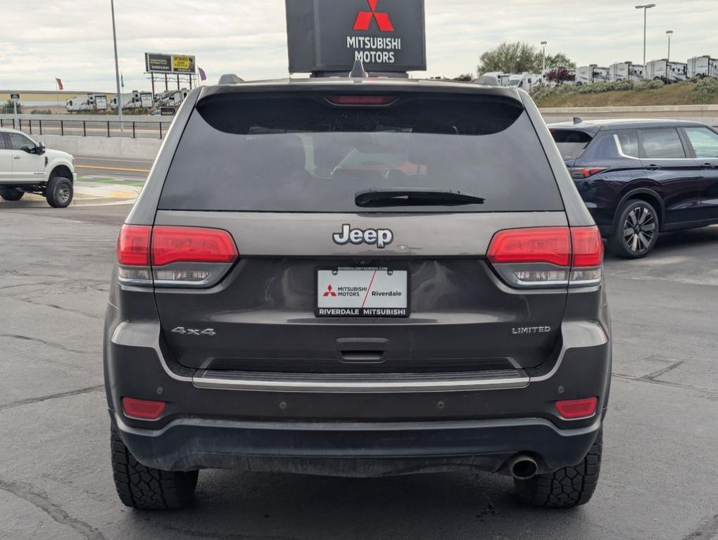 used 2018 Jeep Grand Cherokee car, priced at $13,327