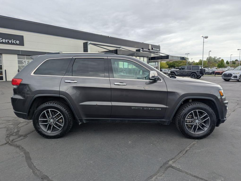 used 2018 Jeep Grand Cherokee car, priced at $13,327