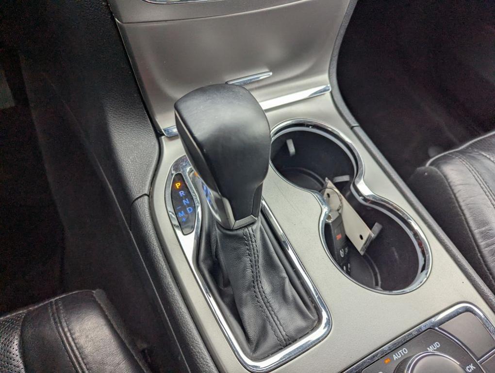 used 2018 Jeep Grand Cherokee car, priced at $13,327
