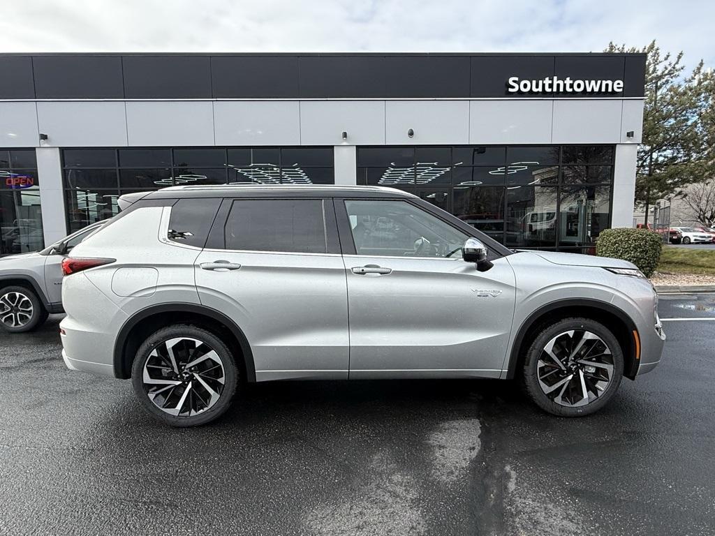 used 2025 Mitsubishi Outlander PHEV car, priced at $39,250