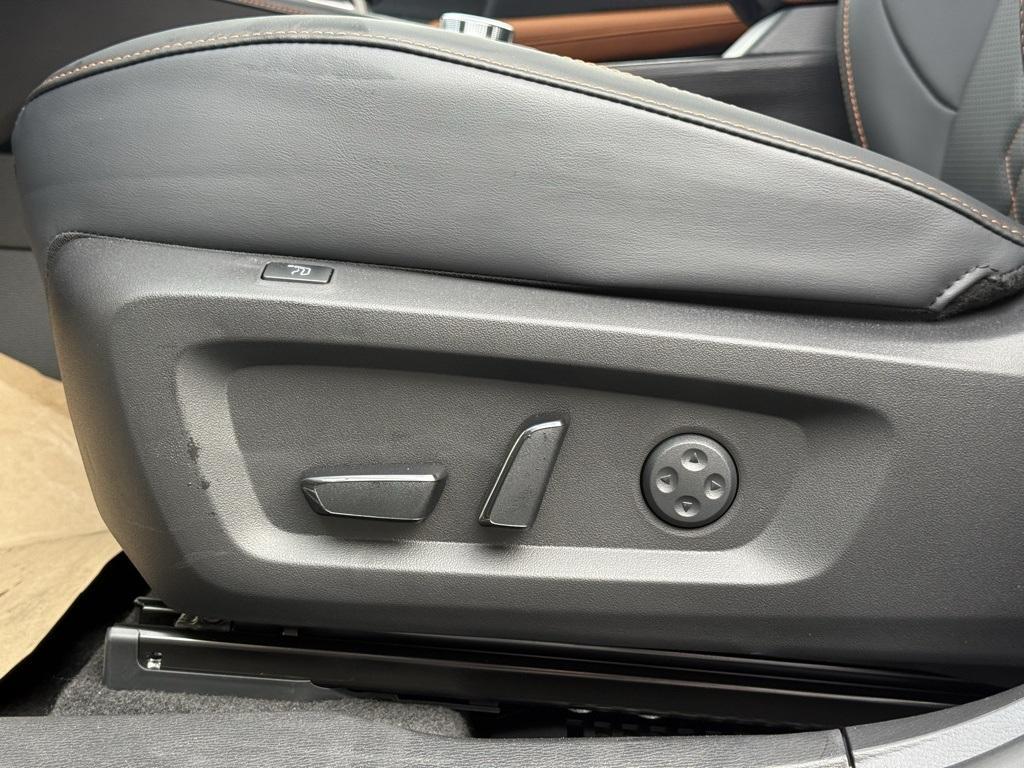 used 2025 Mitsubishi Outlander PHEV car, priced at $39,250