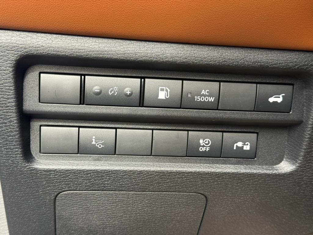 used 2025 Mitsubishi Outlander PHEV car, priced at $39,250