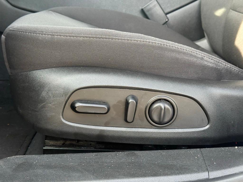 used 2023 Chevrolet Malibu car, priced at $15,918