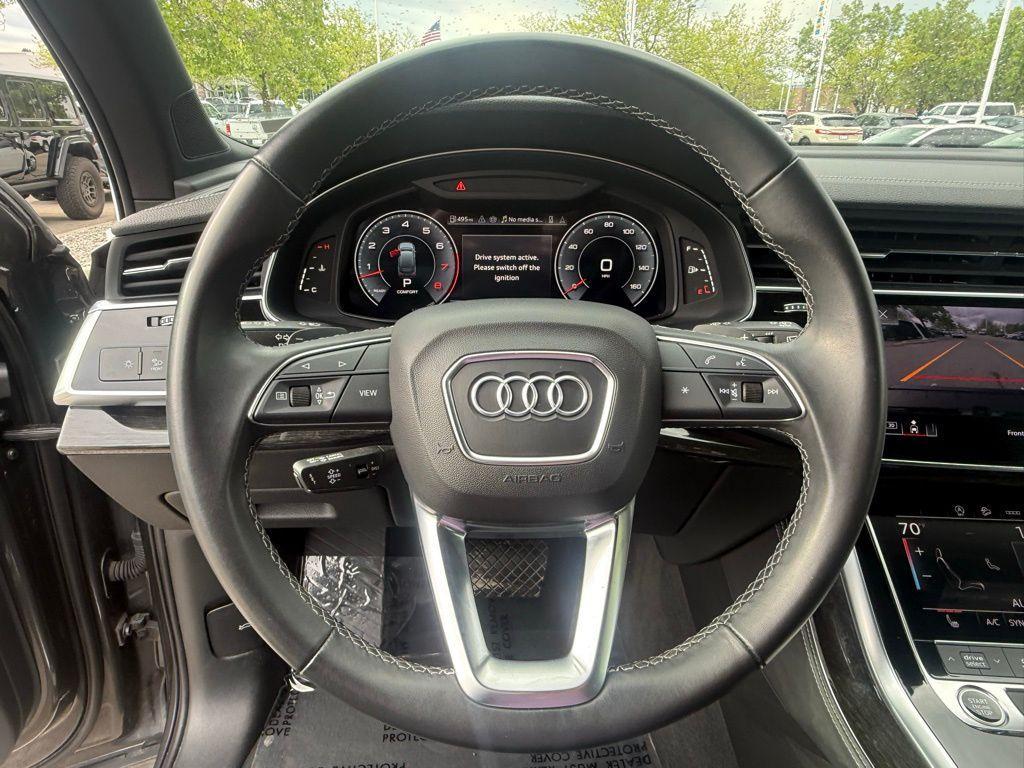 used 2025 Audi Q7 car, priced at $48,895