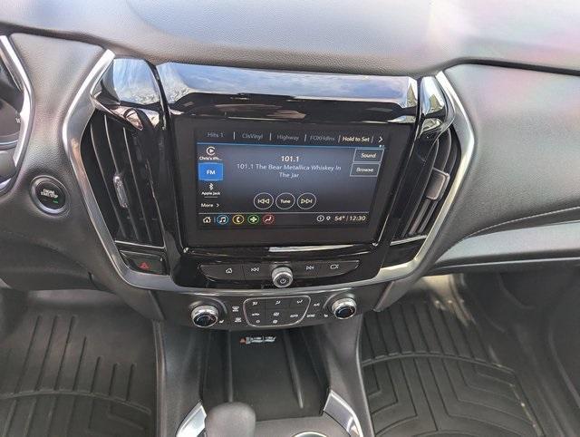 used 2022 Chevrolet Traverse car, priced at $24,788
