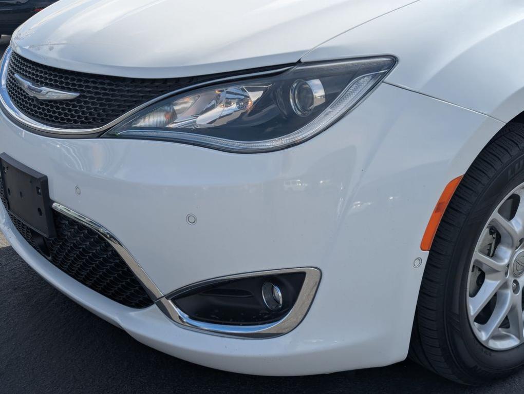 used 2020 Chrysler Pacifica car, priced at $19,066