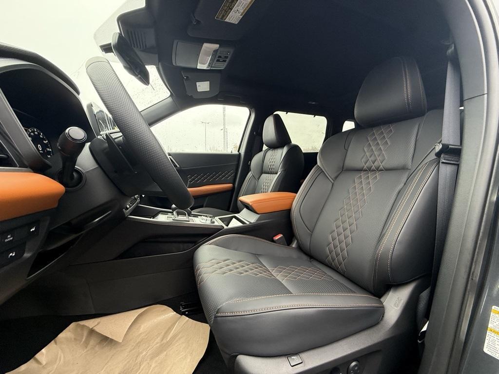 used 2025 Mitsubishi Outlander PHEV car, priced at $40,550