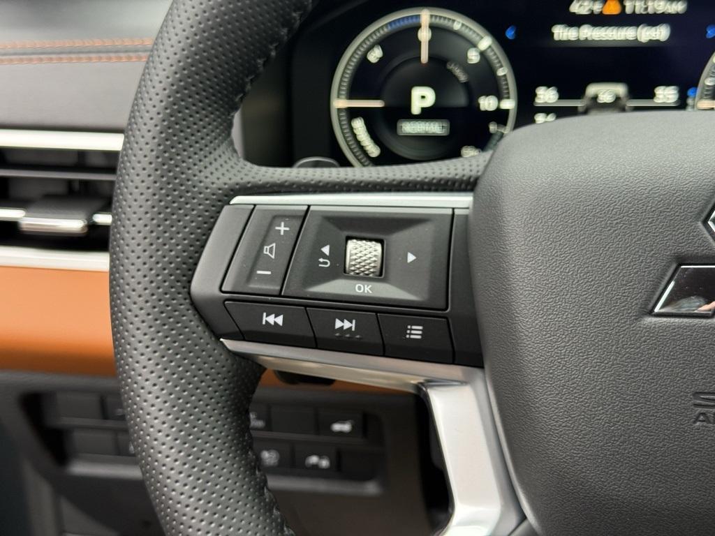 used 2025 Mitsubishi Outlander PHEV car, priced at $40,550