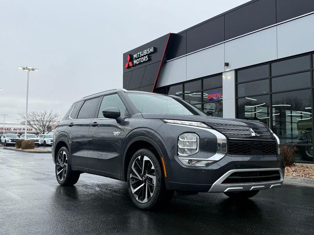 used 2025 Mitsubishi Outlander PHEV car, priced at $38,539