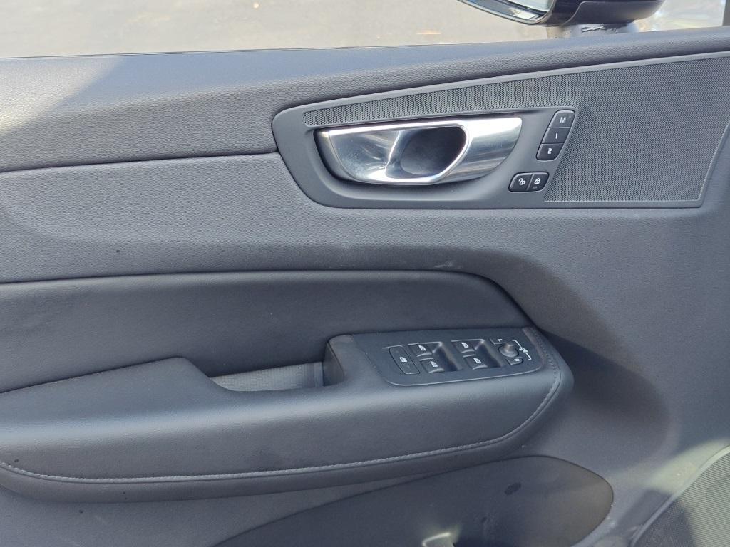 used 2025 Volvo XC60 car, priced at $33,622