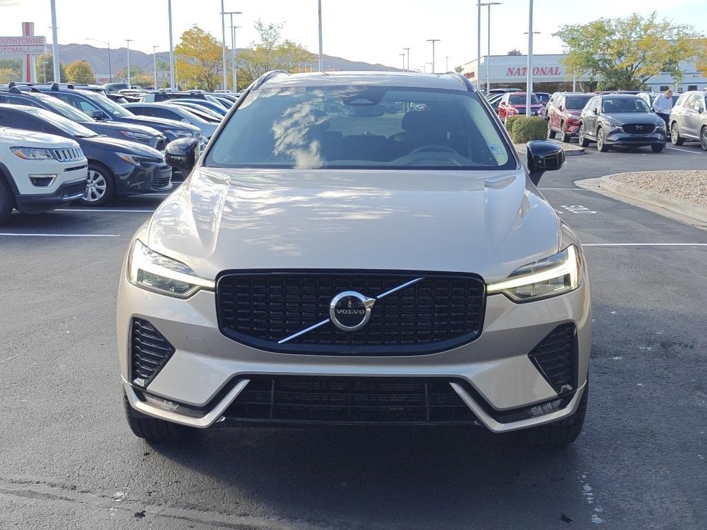 used 2025 Volvo XC60 car, priced at $33,622