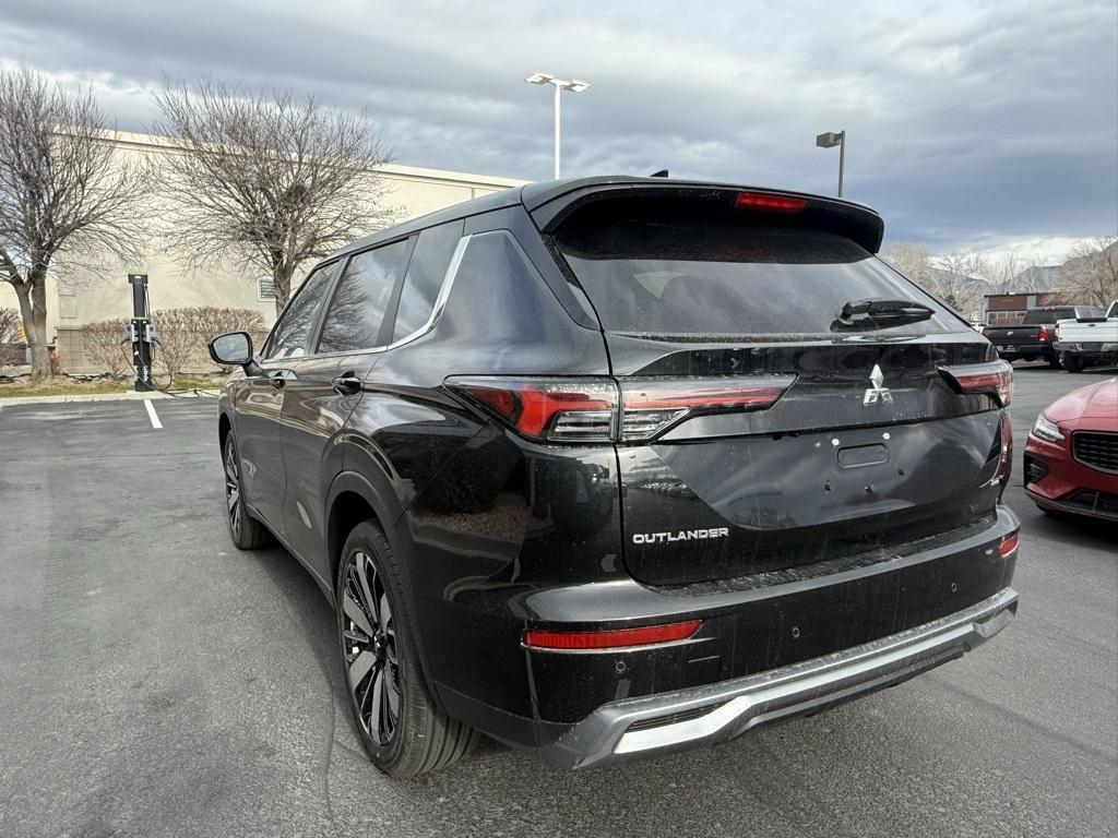 new 2026 Mitsubishi Outlander car, priced at $37,275