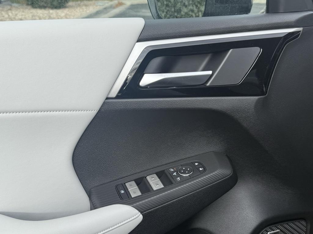 new 2026 Mitsubishi Outlander car, priced at $37,275