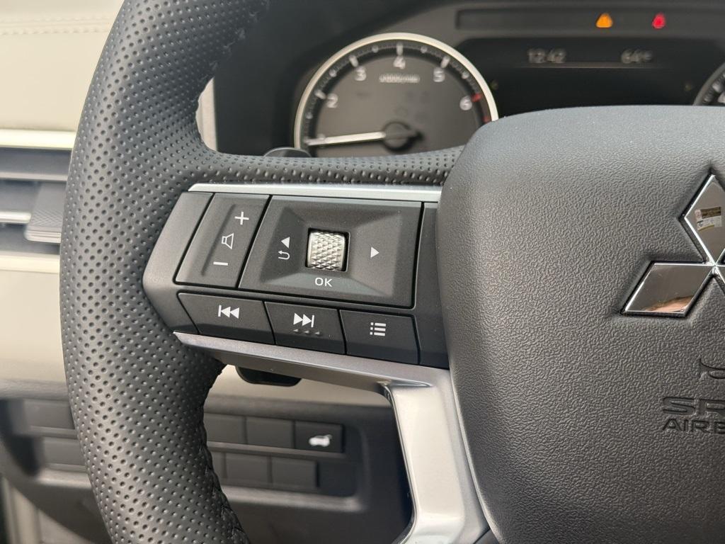 new 2026 Mitsubishi Outlander car, priced at $37,275