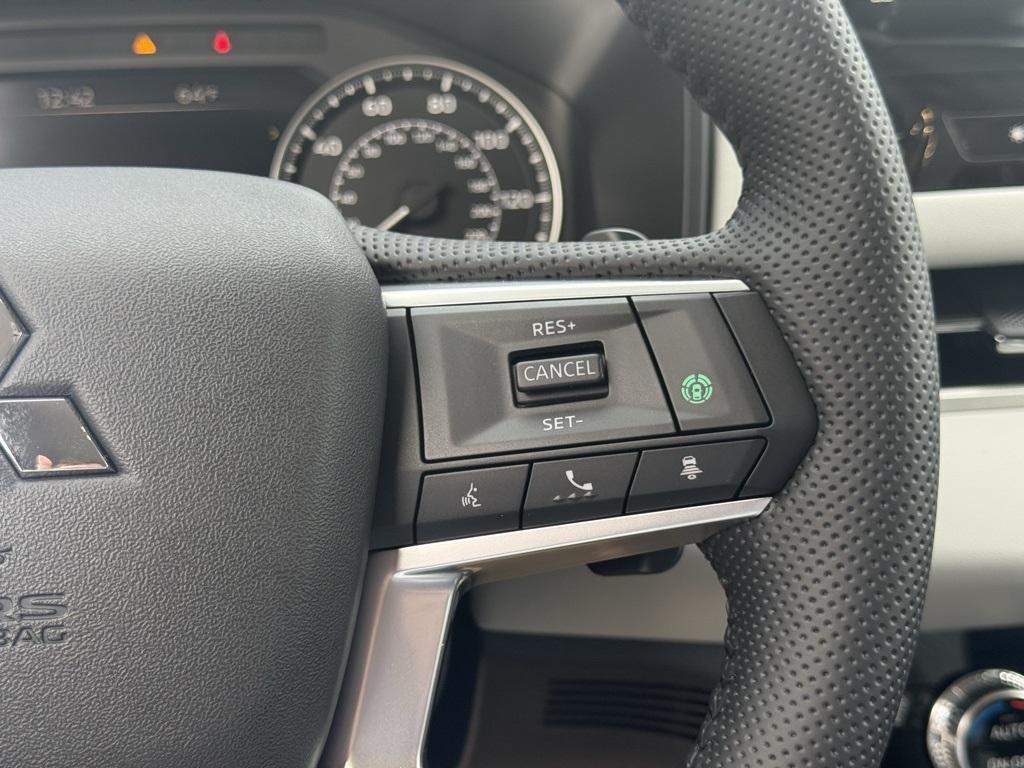 new 2026 Mitsubishi Outlander car, priced at $37,275