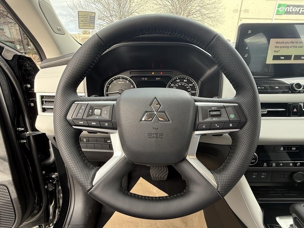 new 2026 Mitsubishi Outlander car, priced at $37,275