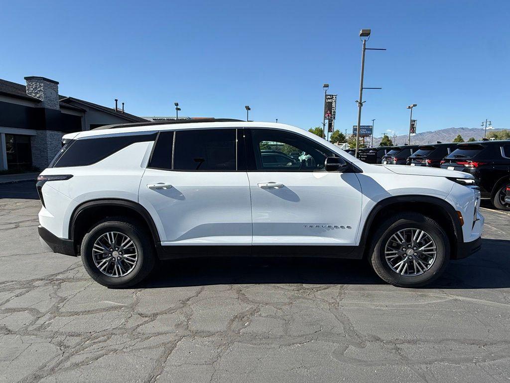 used 2026 Chevrolet Traverse car, priced at $39,933