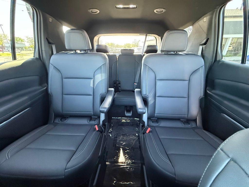 used 2026 Chevrolet Traverse car, priced at $39,933