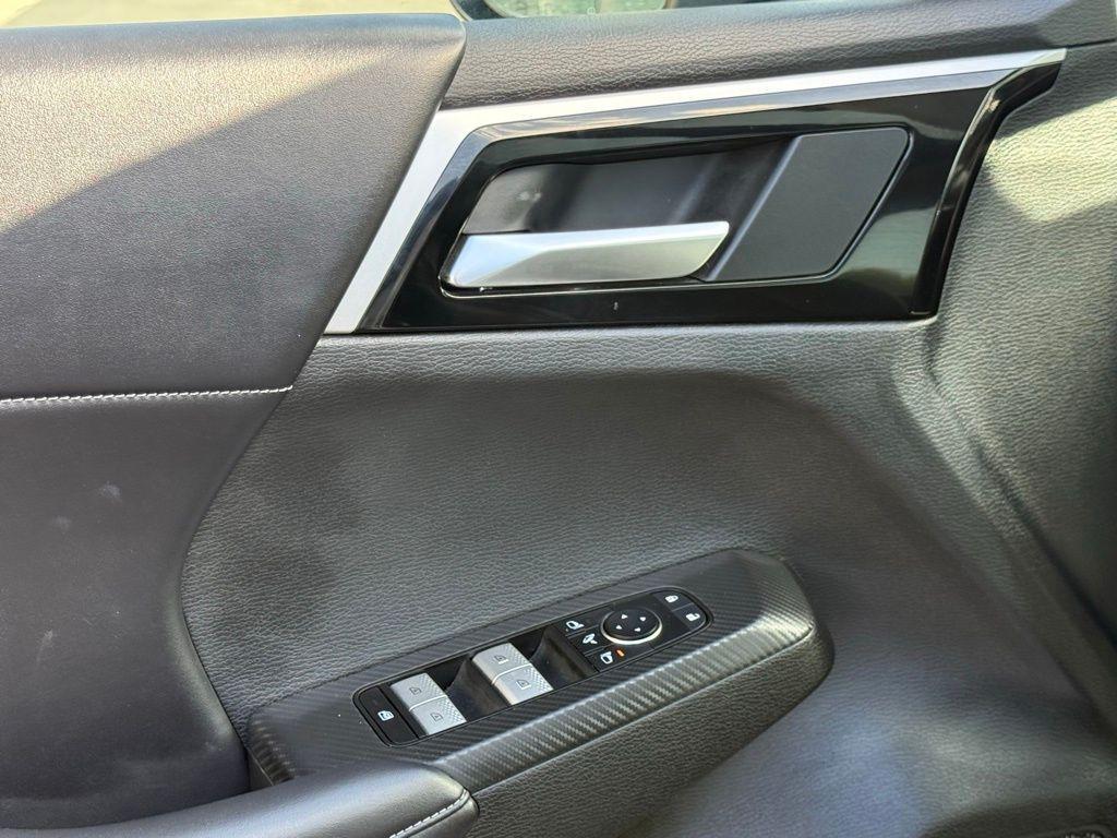 used 2024 Mitsubishi Outlander PHEV car, priced at $28,888