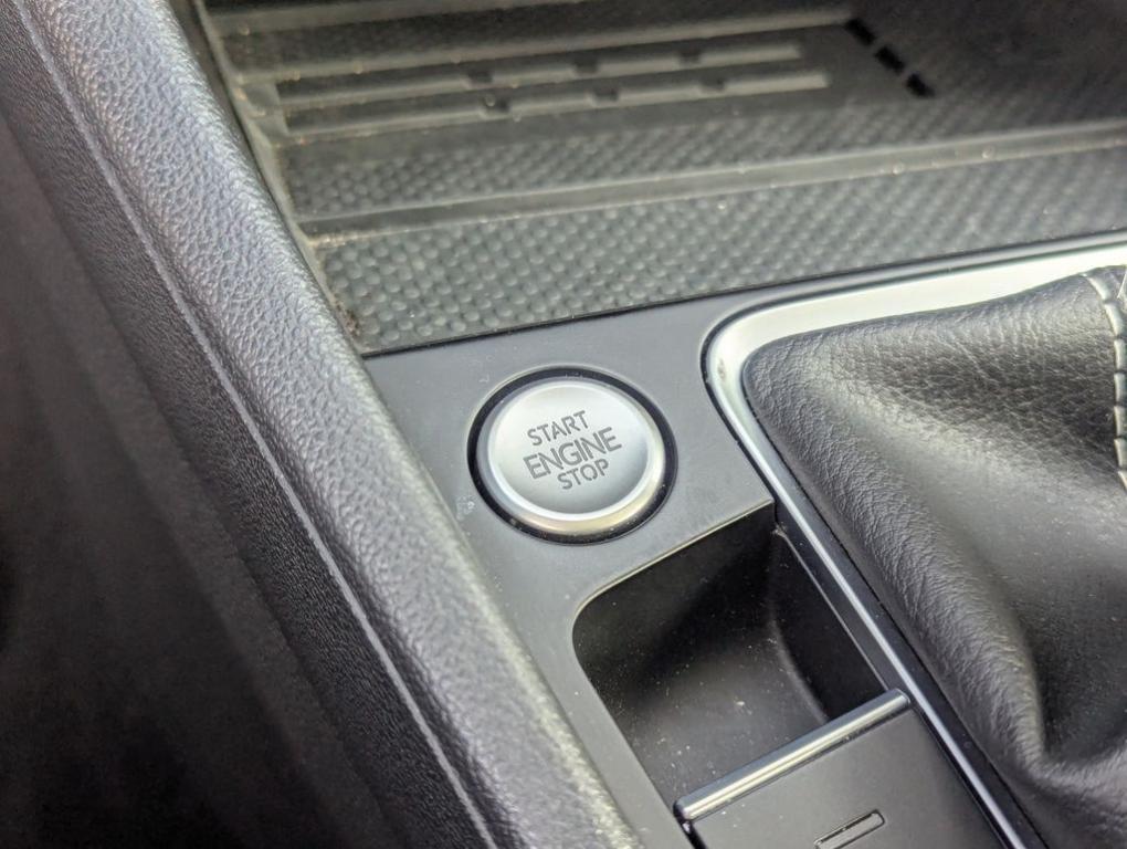 used 2025 Volkswagen Jetta car, priced at $21,066