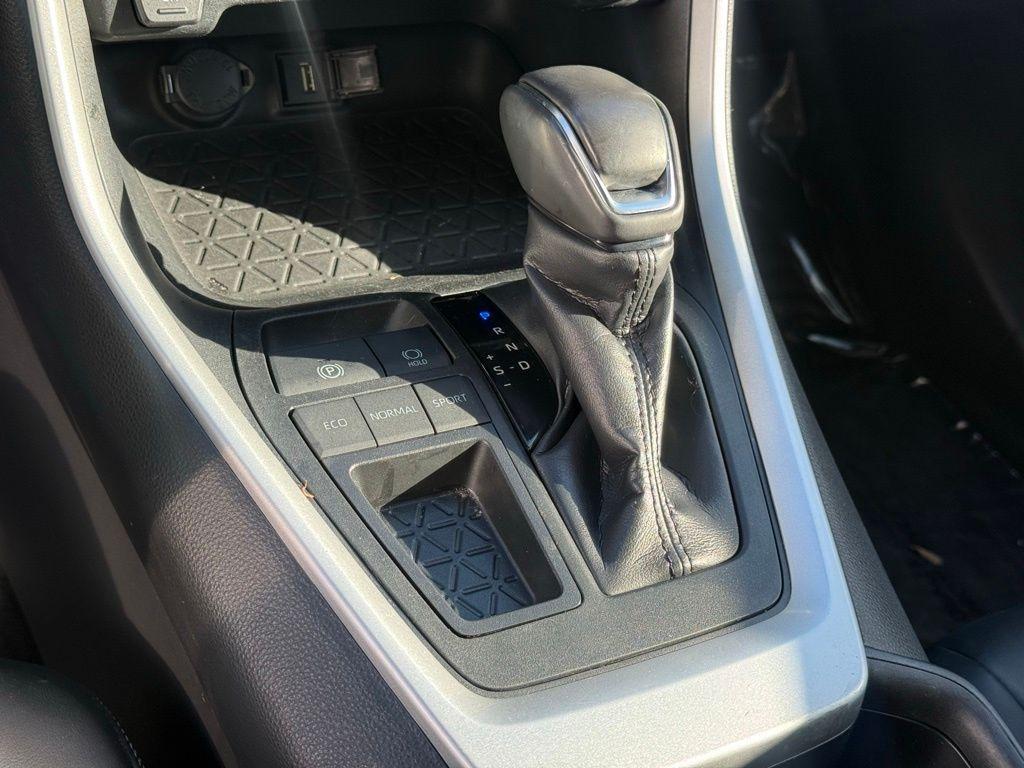 used 2021 Toyota RAV4 car, priced at $22,600