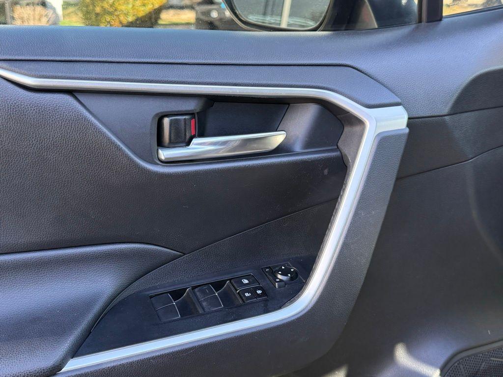used 2021 Toyota RAV4 car, priced at $22,600