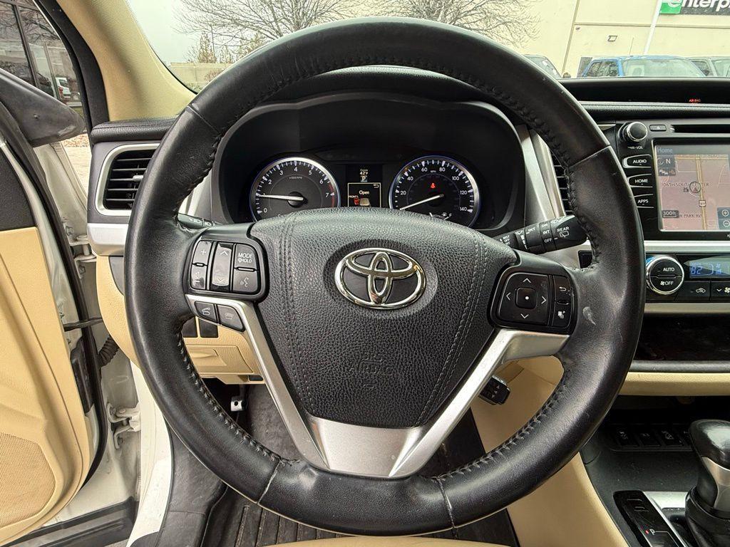 used 2015 Toyota Highlander car, priced at $15,488