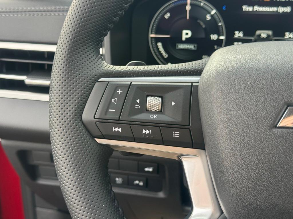 used 2025 Mitsubishi Outlander PHEV car, priced at $36,044