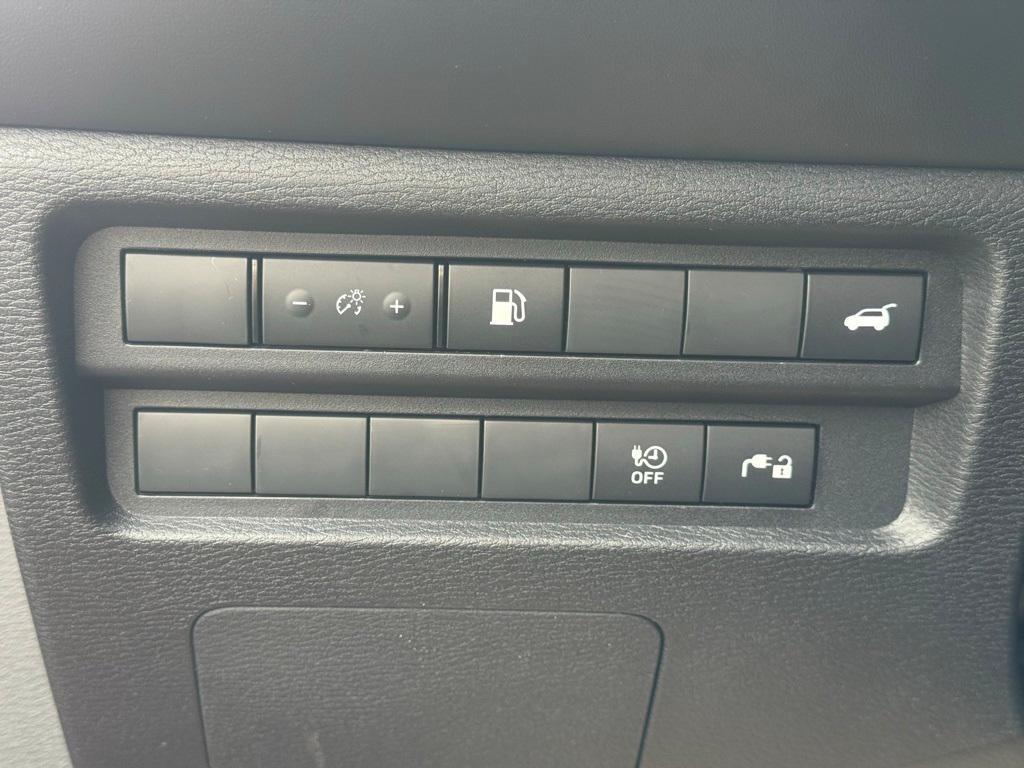 used 2025 Mitsubishi Outlander PHEV car, priced at $36,044