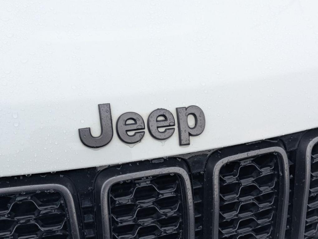used 2018 Jeep Grand Cherokee car, priced at $20,666