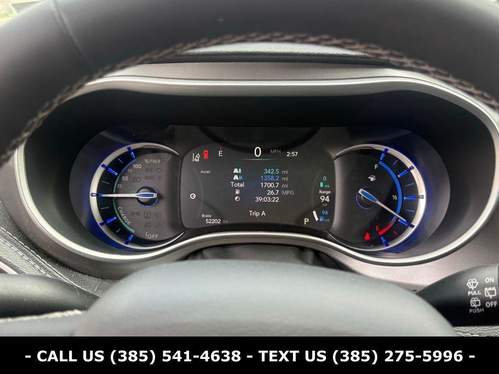 used 2024 Chrysler Pacifica Hybrid car, priced at $29,084