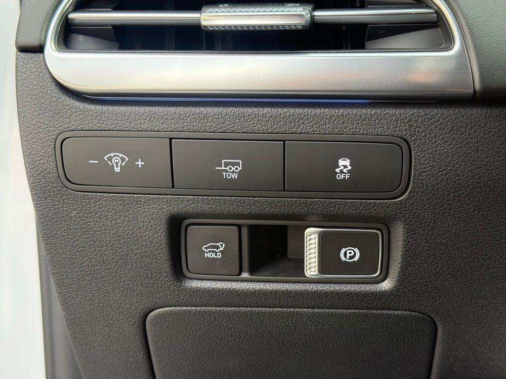 used 2025 Hyundai Palisade car, priced at $48,781
