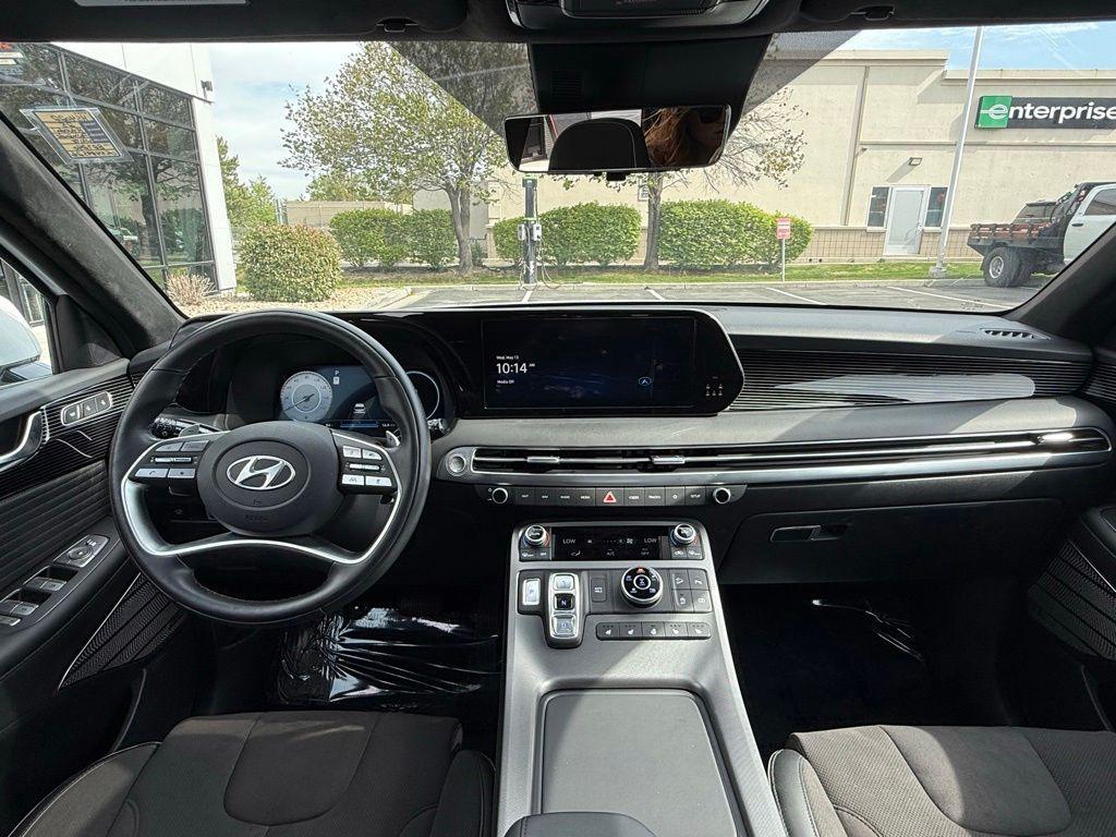 used 2025 Hyundai Palisade car, priced at $48,781