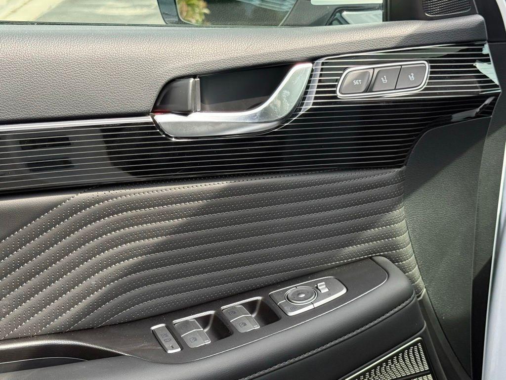 used 2025 Hyundai Palisade car, priced at $48,781
