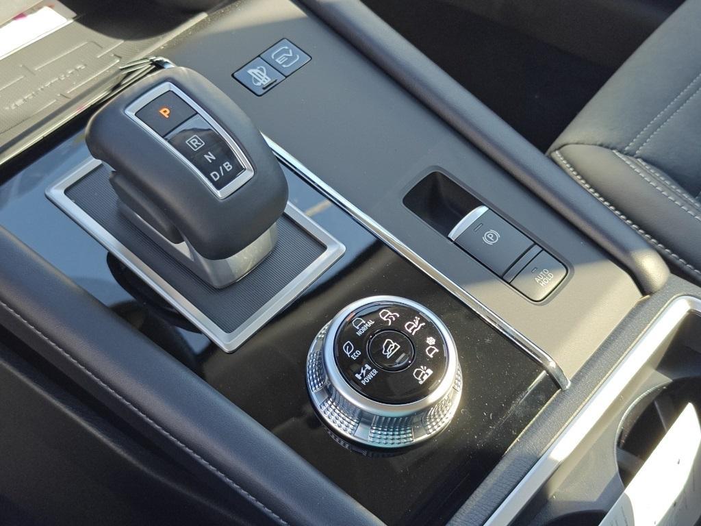 new 2025 Mitsubishi Outlander PHEV car, priced at $39,960