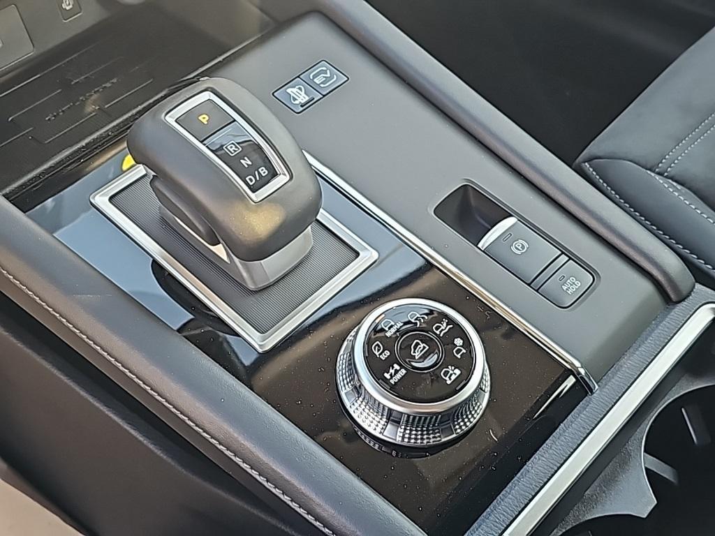 new 2025 Mitsubishi Outlander PHEV car, priced at $40,870