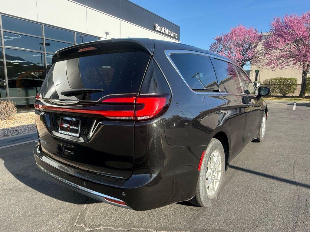 used 2023 Chrysler Pacifica car, priced at $23,888