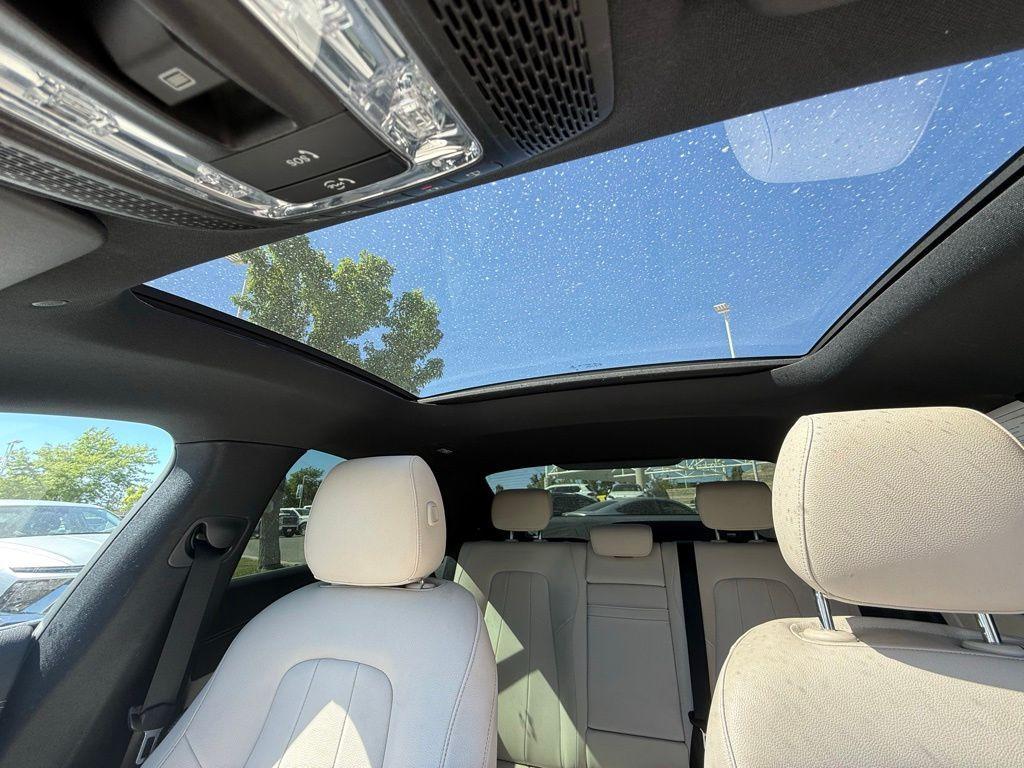 used 2023 Mercedes-Benz CLA 250 car