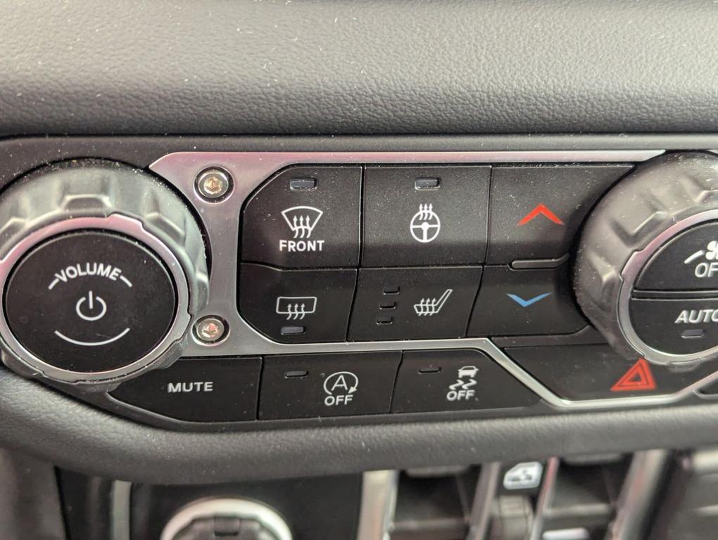 used 2024 Jeep Gladiator car, priced at $44,527