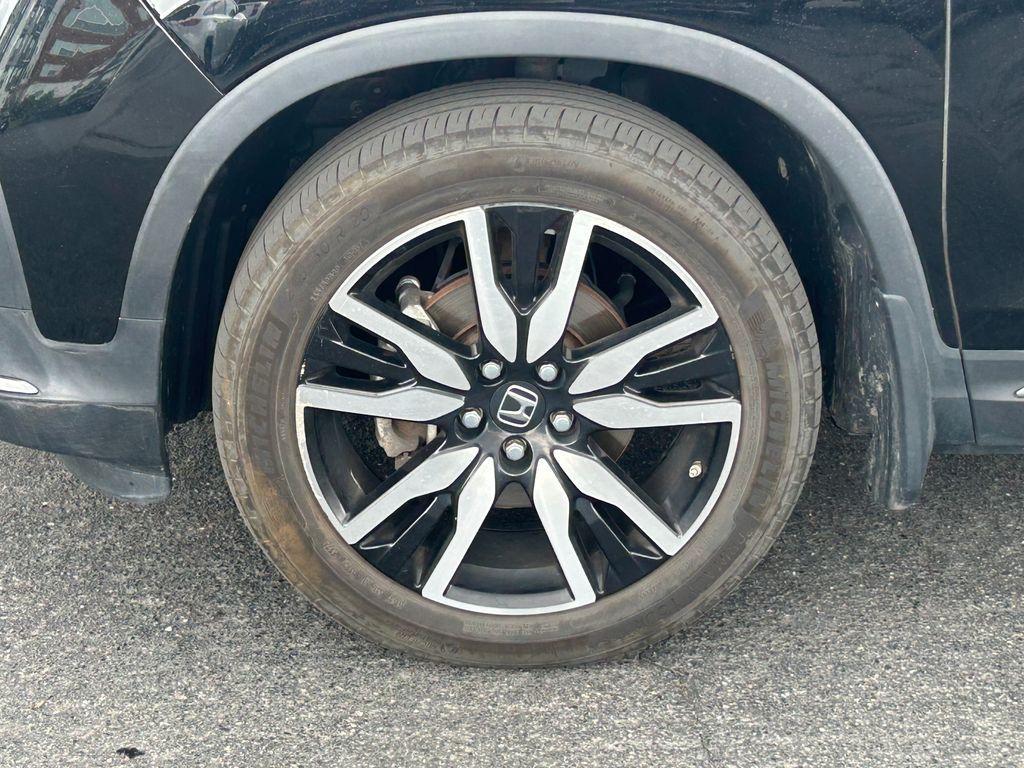 used 2021 Honda Pilot car, priced at $32,766