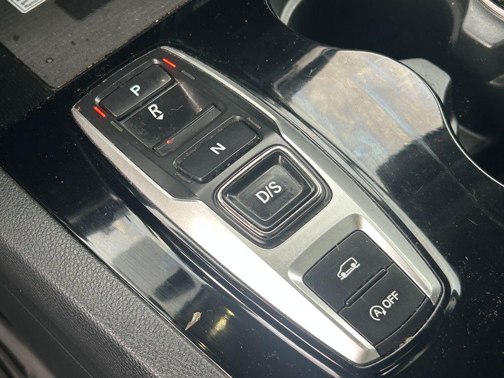 used 2021 Honda Pilot car, priced at $32,766