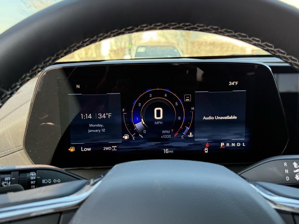 used 2025 Chevrolet Traverse car, priced at $49,288