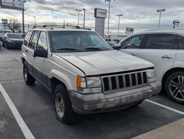used 1996 Jeep Grand Cherokee car, priced at $3,288